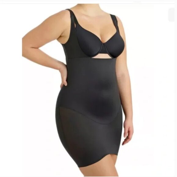 Miraclesuit Plus Size Flexible Fit- Wear Your Own Bra Slip  2932 Black - Picture 1 of 14